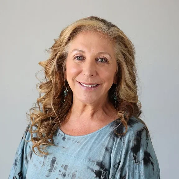 Shoshana Treichel Yoga Instructor